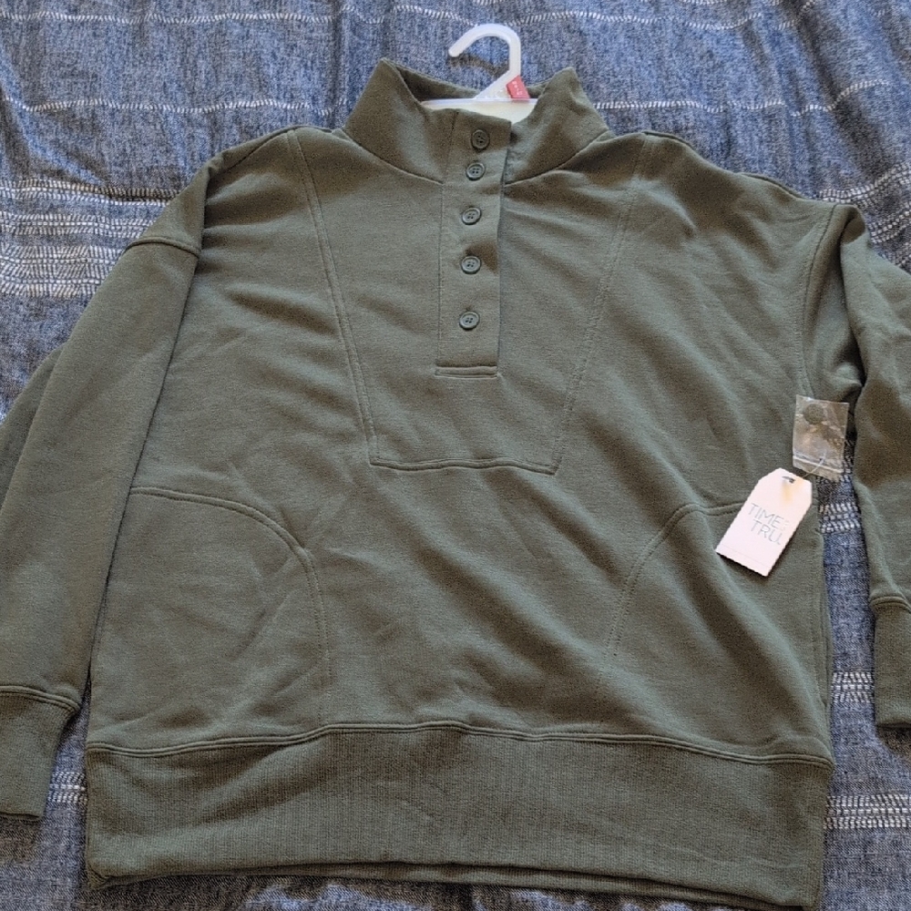 Casual Green Button-Up Pullover